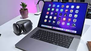 MACBOOK PRO 16”